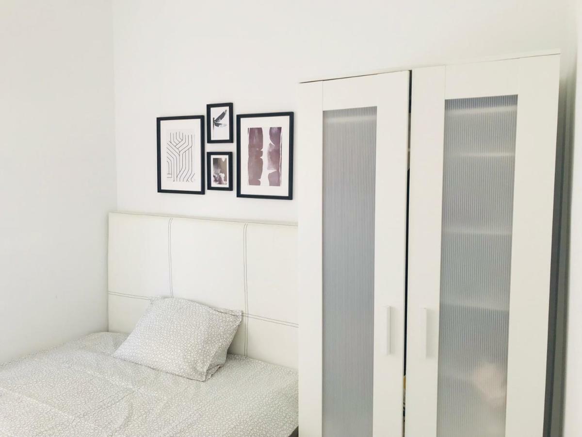 White Apartment 阿利坎特 外观 照片